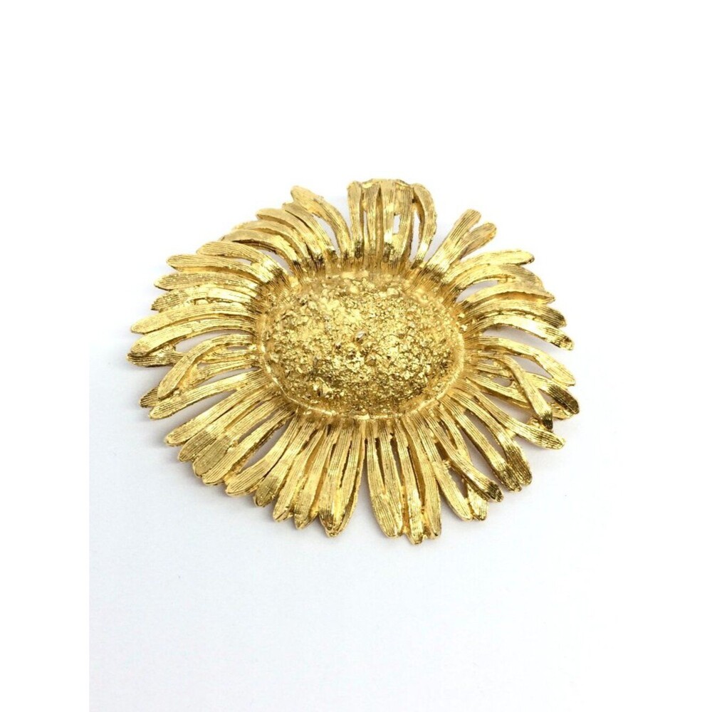 VINTAGE JUDITH GREEN Brooch Sunflower Gold Tone Pin Textured Floral Large Spring
